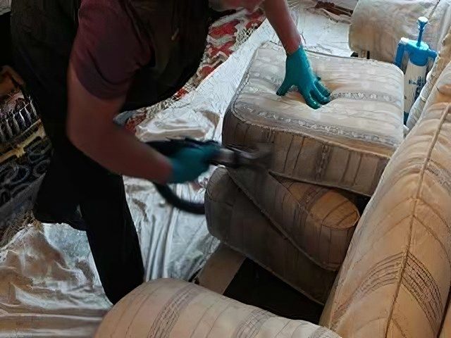 images/upholstery-cleaning/slider/upholstery-sofa-cleaning-4-kireth-ai.jpeg